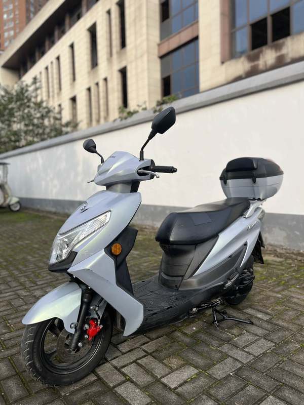 二手济南铃木优驿 UE125T