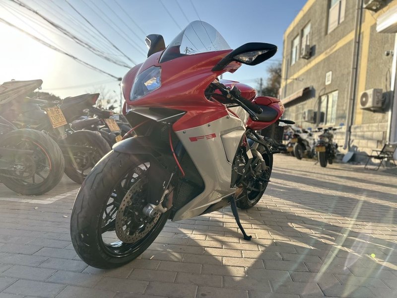 二手奥古斯塔F3 800