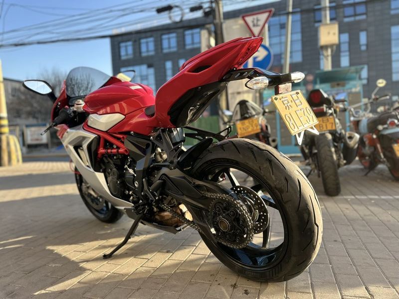 二手奥古斯塔F3 800