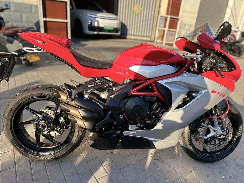 二手奥古斯塔F3 800