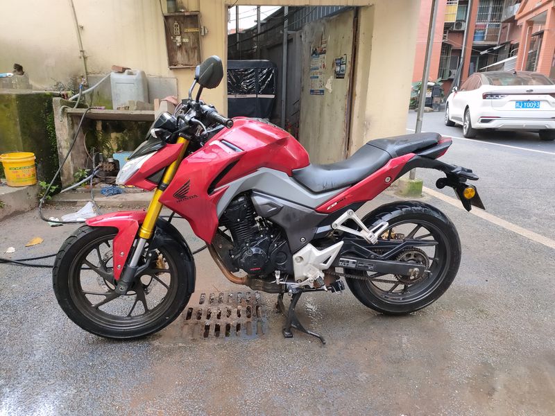 二手五羊本田CB190R 暴锋眼