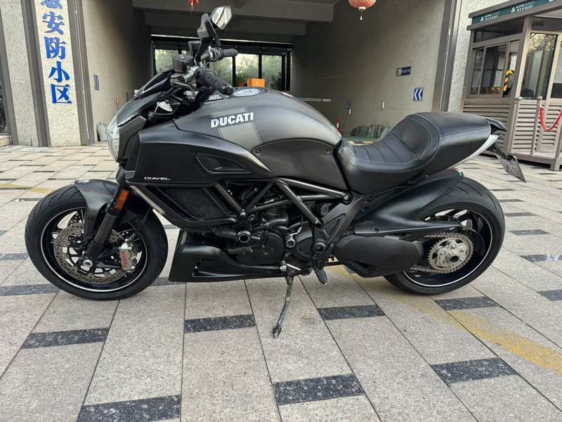 二手杜卡迪Diavel 