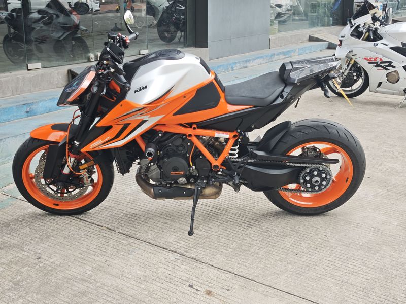 二手KTMR2R1290 Super Duke