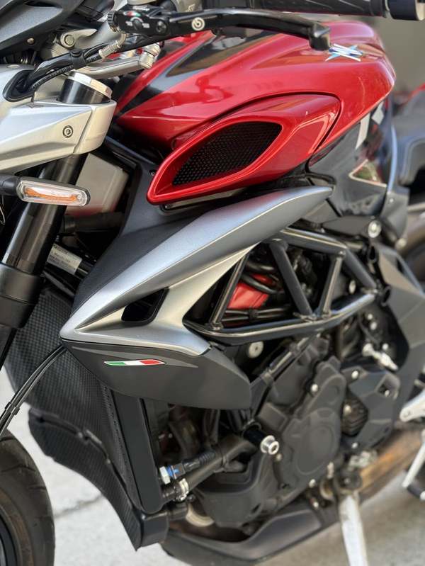 二手奥古斯塔Brutale 800