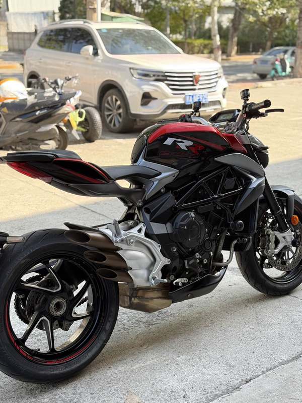 二手奥古斯塔Brutale 800