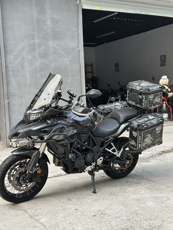 二手贝纳利金鹏 TRK502