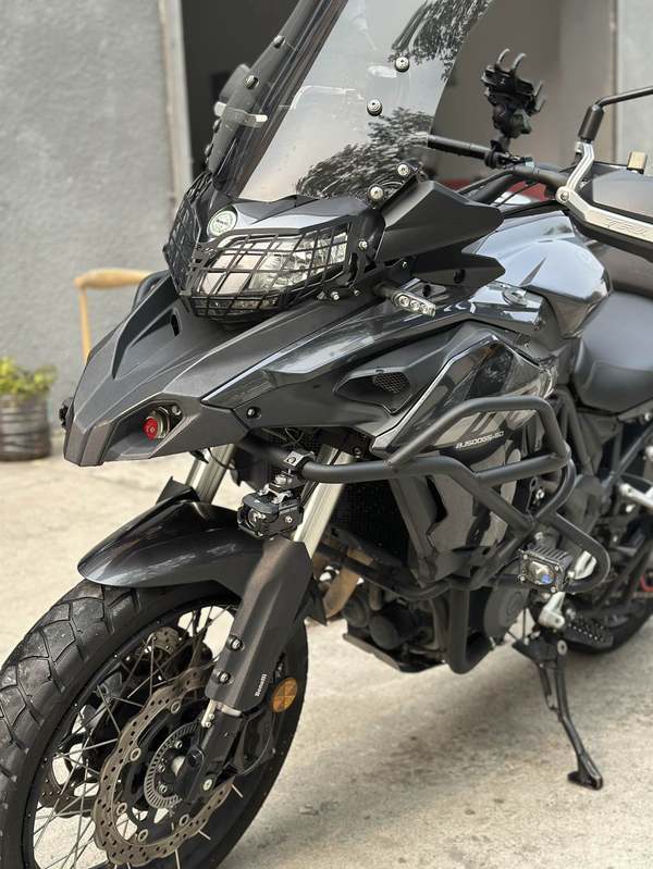 二手贝纳利金鹏 TRK502