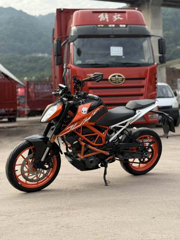 二手KTMR2R390 Duke