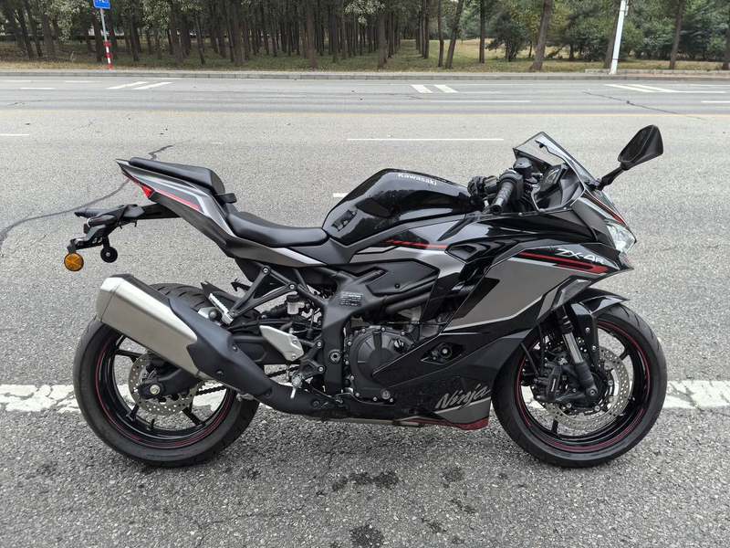 二手川崎ZX-4R