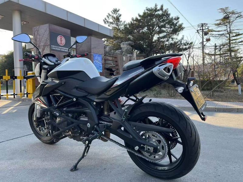 二手贝纳利TNT600i