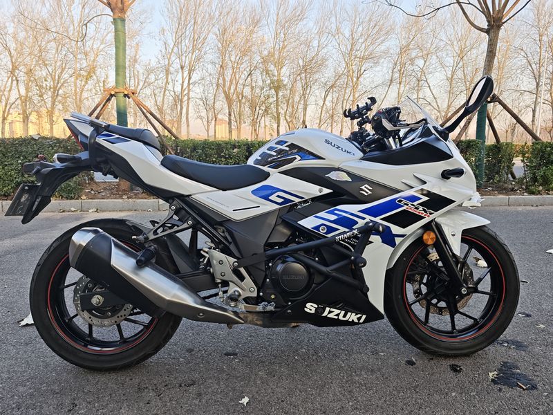 二手豪爵铃木GSX250R