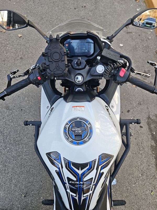 二手豪爵铃木GSX250R