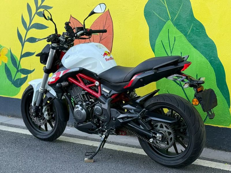 二手贝纳利蓝宝龙 BN302S