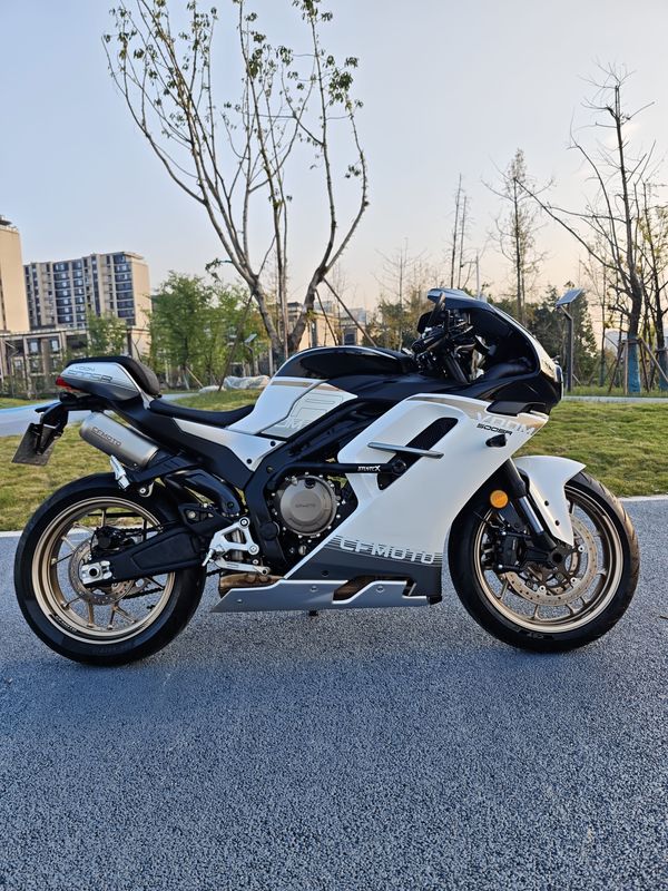 二手春风500SR VOOM