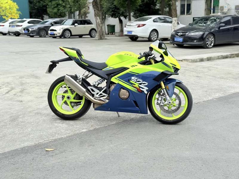 二手张雪机车500RR