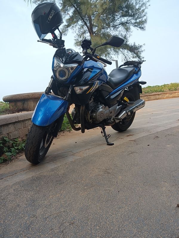 二手豪爵铃木骊驰 GW250