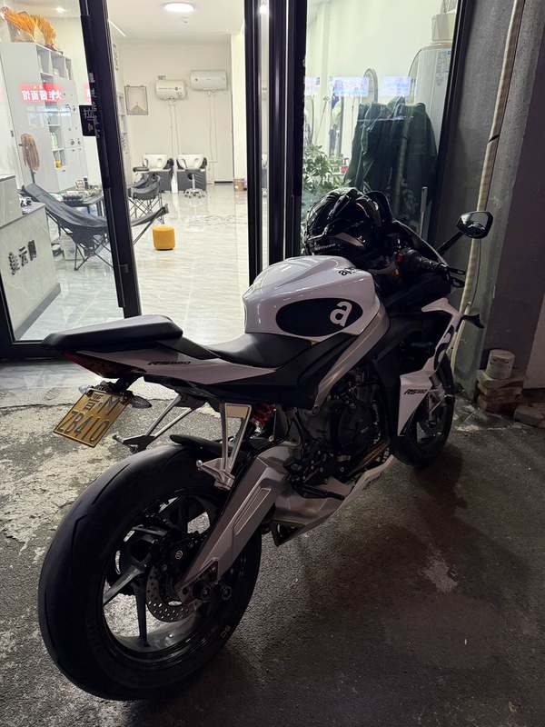 二手阿普利亚RS 660 