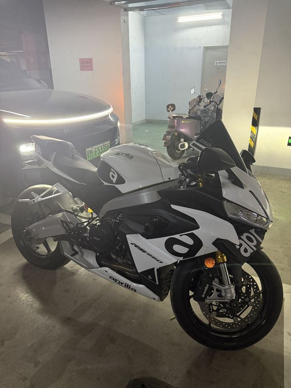 二手阿普利亚RS 660 