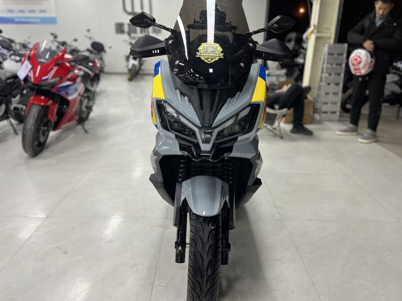 二手三阳哈士奇 Husky ADV300