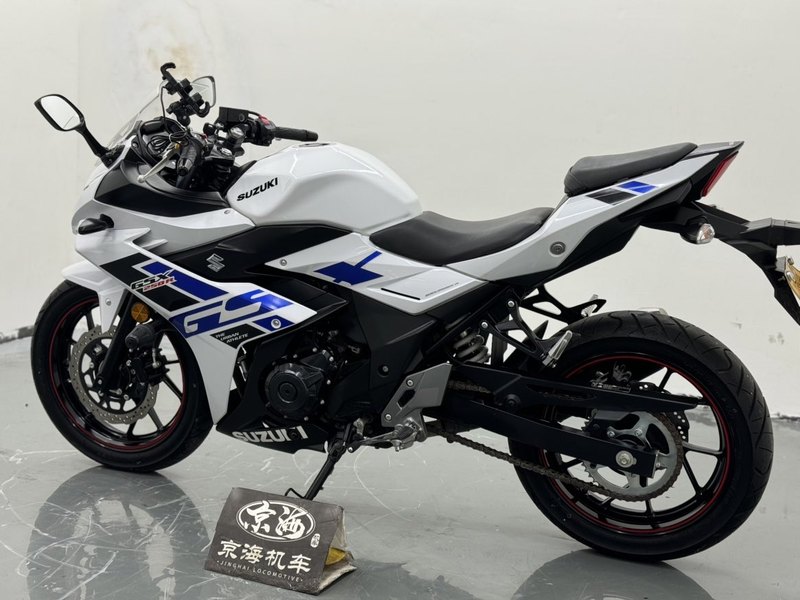 二手豪爵铃木GSX250R