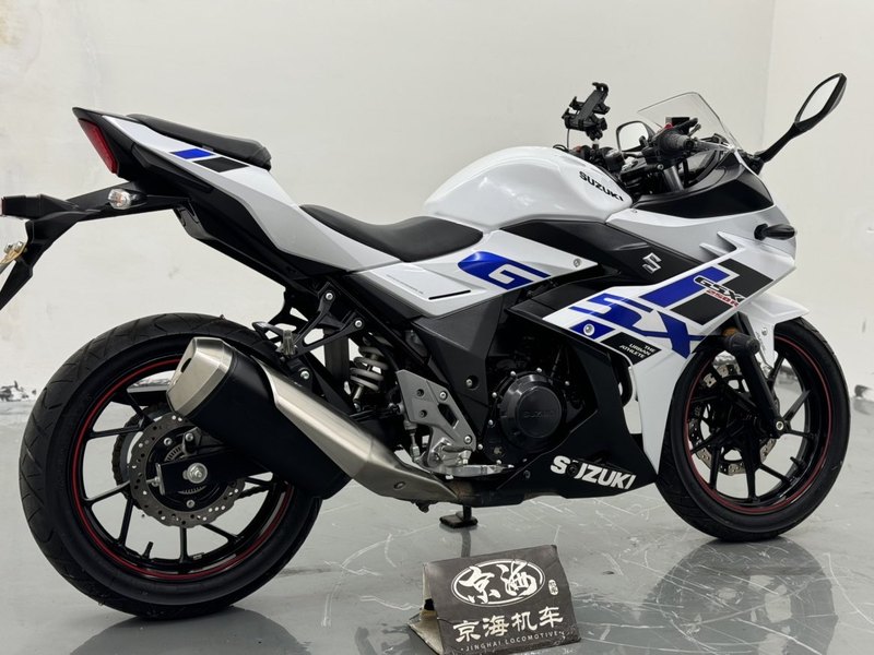 二手豪爵铃木GSX250R