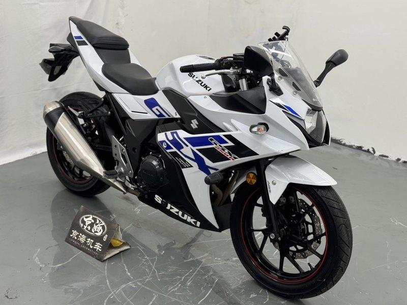 二手豪爵铃木GSX250R