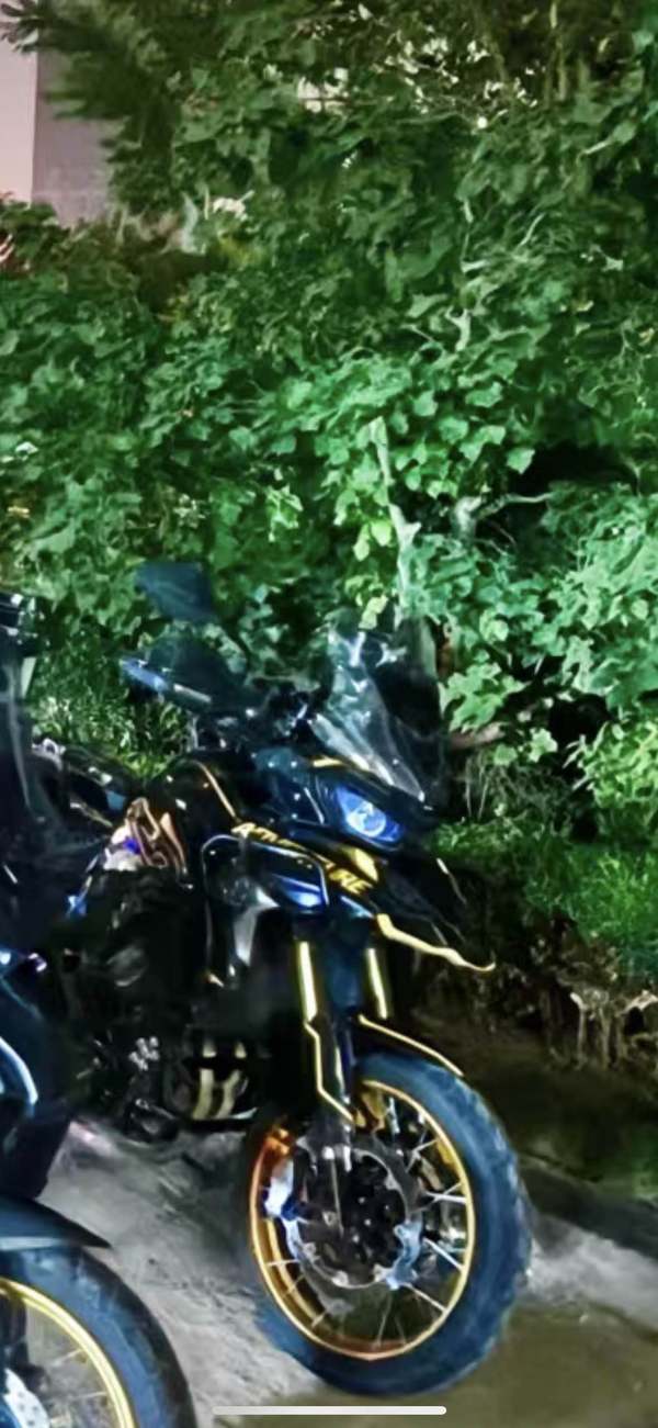 二手贝纳利TRK702