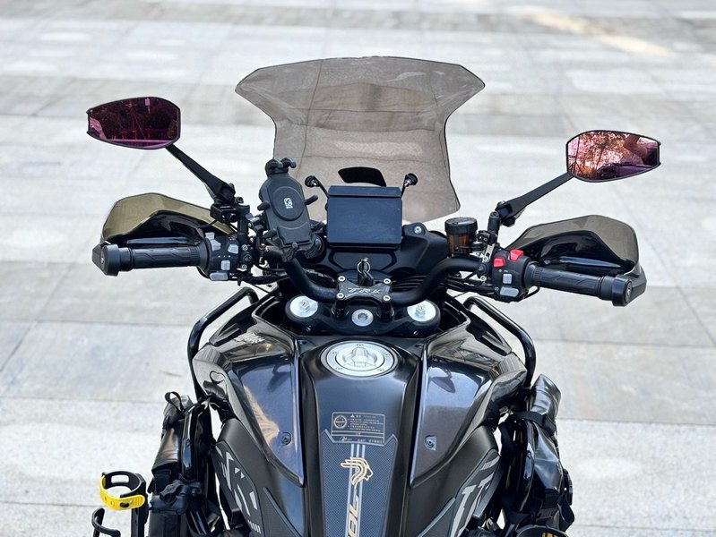 二手贝纳利TRK702