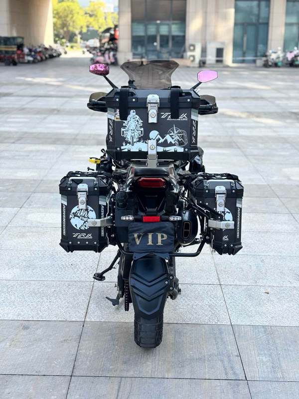 二手贝纳利TRK702