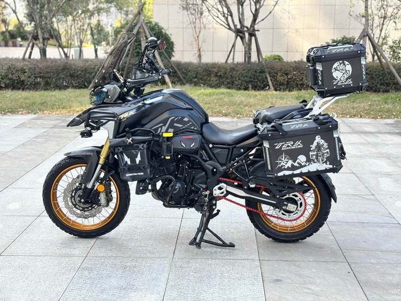 二手贝纳利TRK702