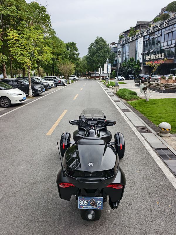 二手庞巴迪Spyder F3 