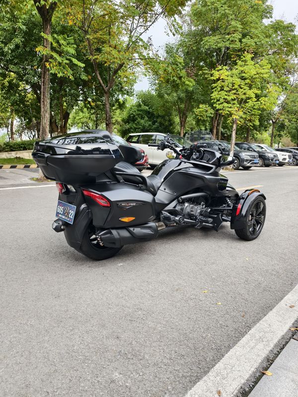 二手庞巴迪Spyder F3 