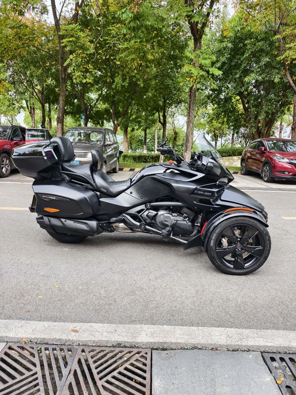 二手庞巴迪Spyder F3 