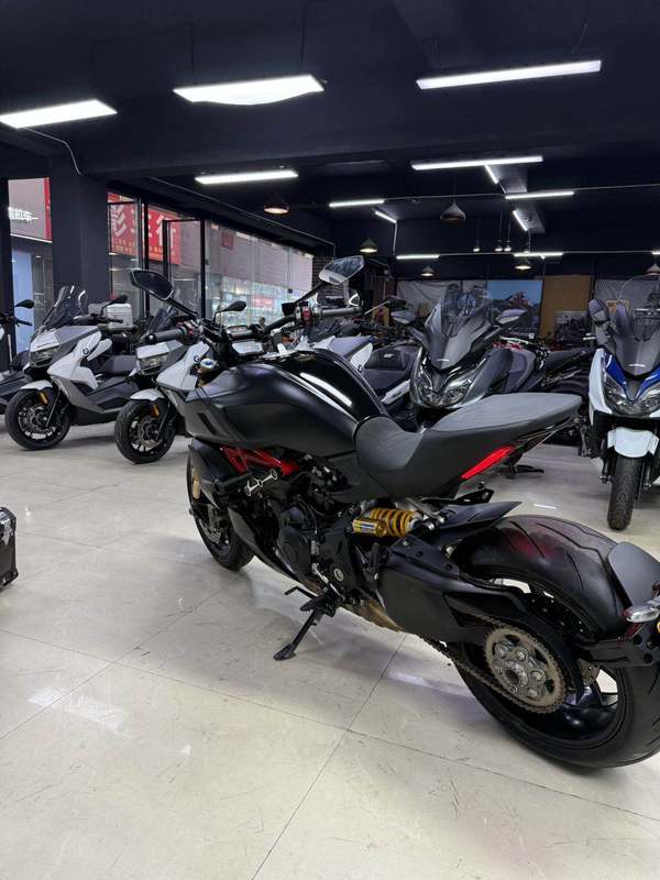 二手杜卡迪Diavel 
