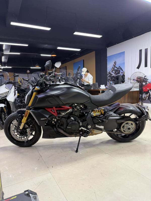 二手杜卡迪Diavel 