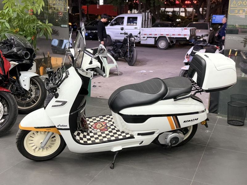 二手南方梦拉丽莎 飞戈