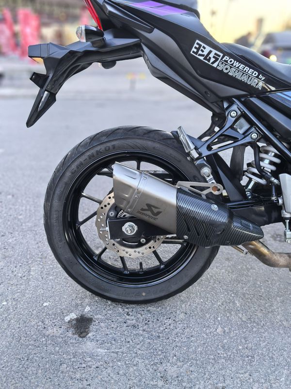 二手豪爵铃木GSX250R