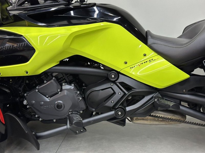 二手庞巴迪Spyder F3 