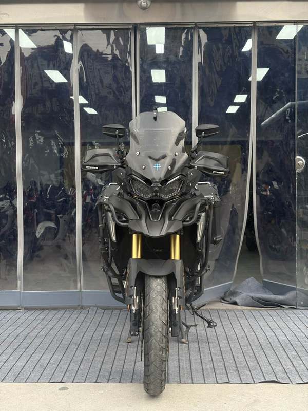 二手贝纳利TRK702