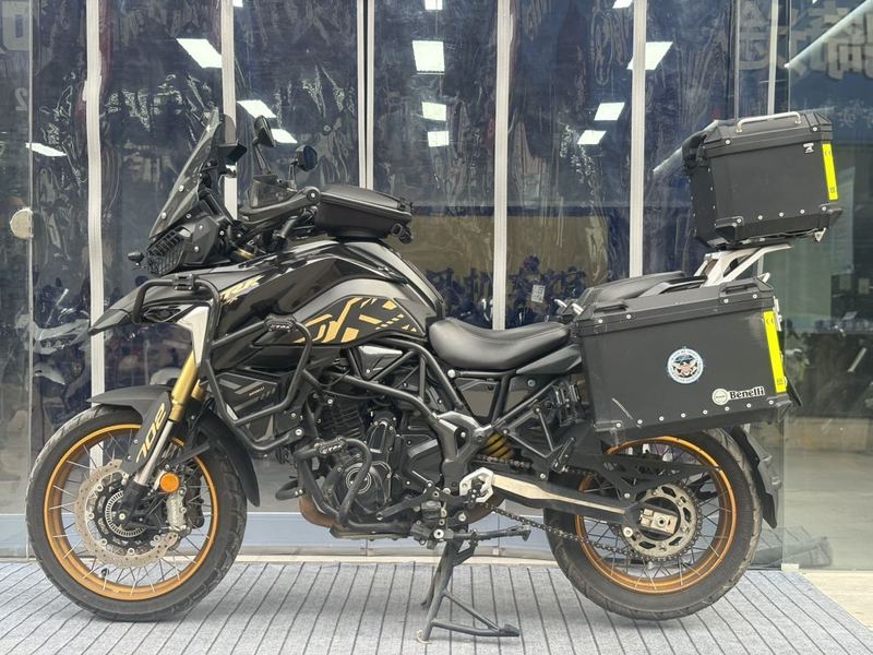 二手贝纳利TRK702