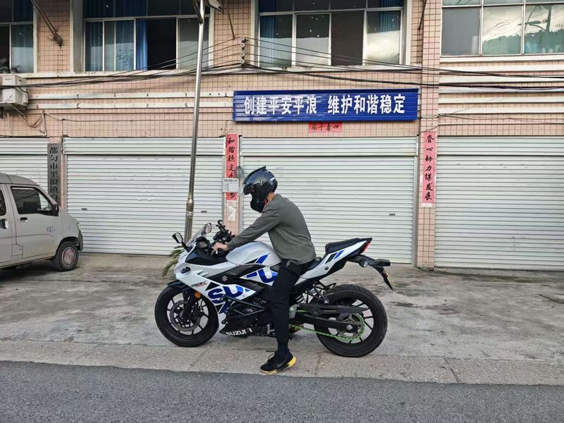 二手豪爵铃木GSX250R