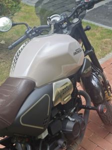 二手五羊本田鸷道 CB190SS