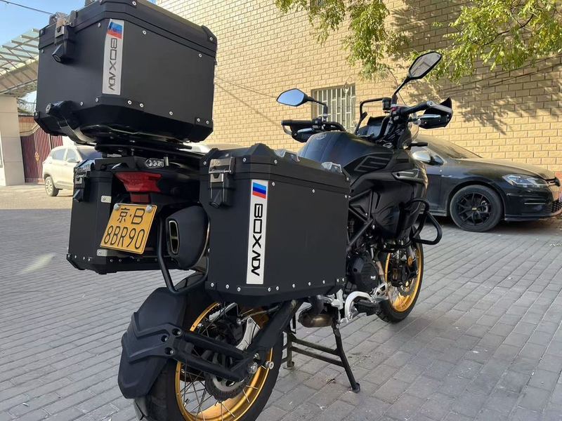 二手贝纳利TRK552