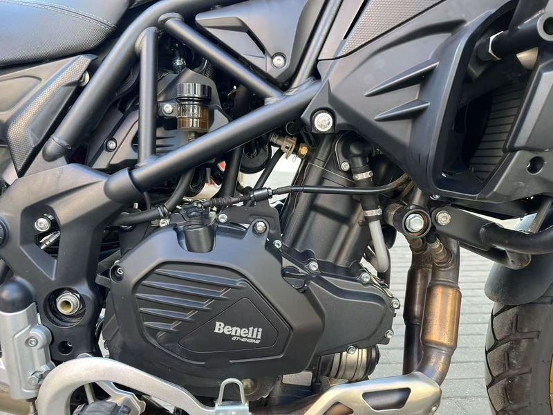 二手贝纳利TRK552