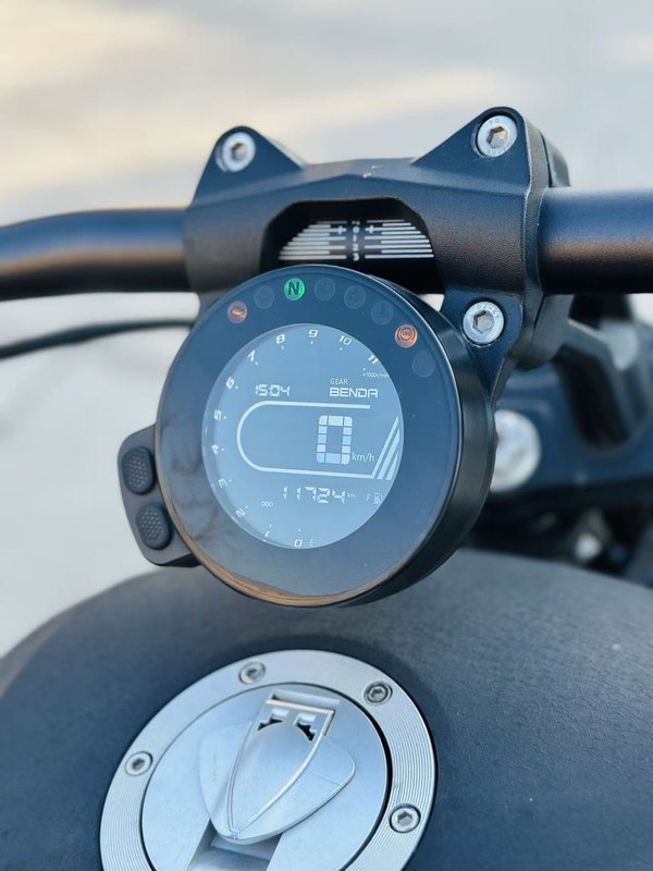 二手奔达Rock300 灰石