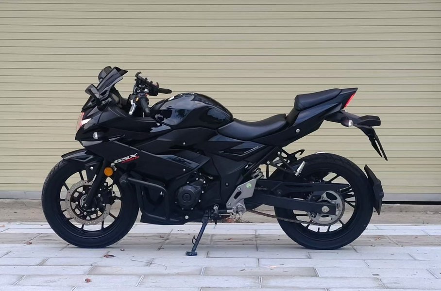 二手豪爵铃木GSX250R