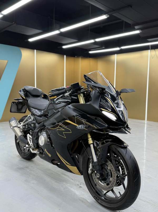 二手贝纳利龙卷风 Tornado 302R