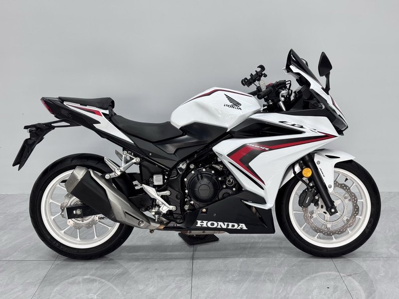 二手本田CBR400R