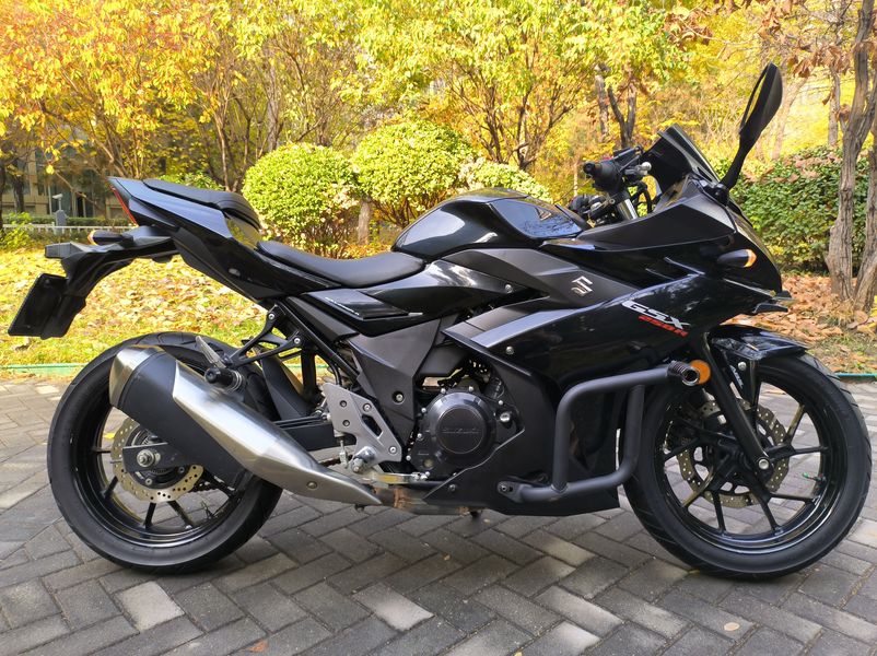 二手豪爵铃木GSX250R