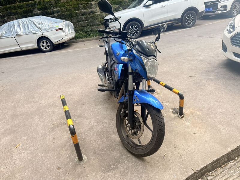 二手济南铃木极客飒 Gixxer 155 NK